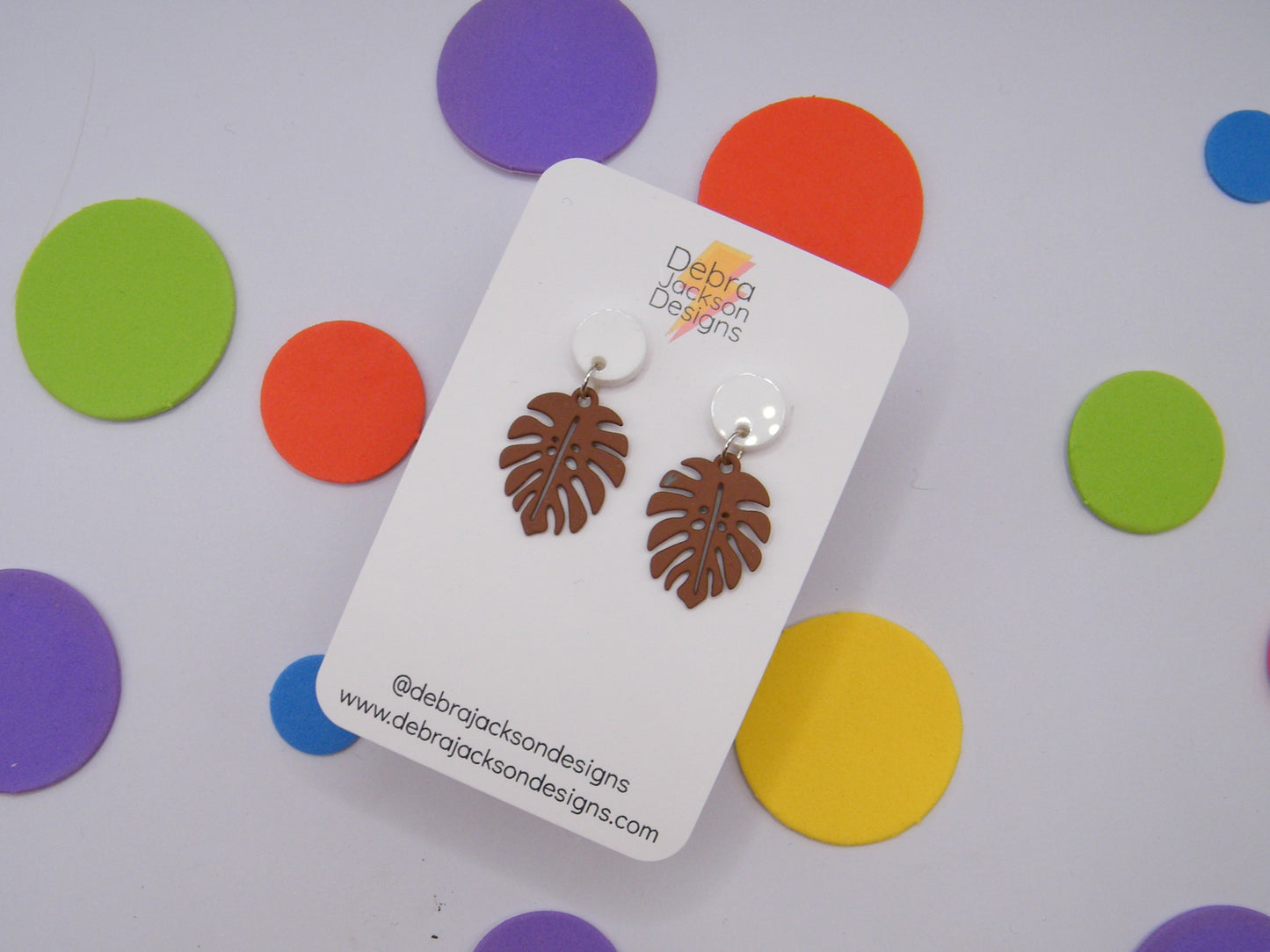 White and brown monstera earrings