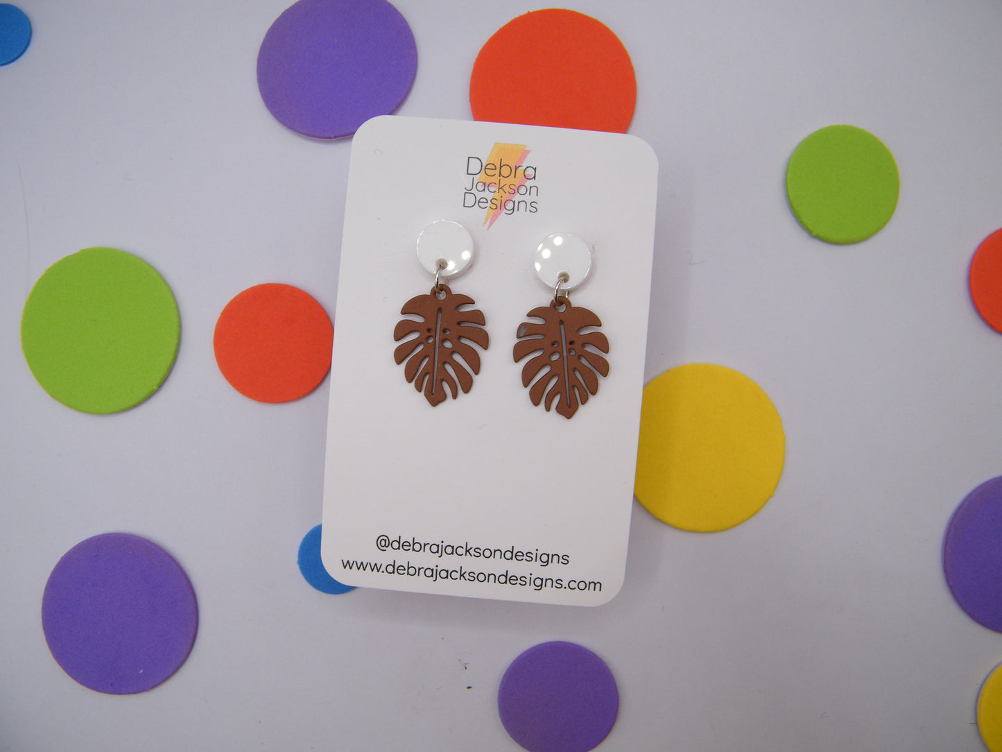 White and brown monstera earrings