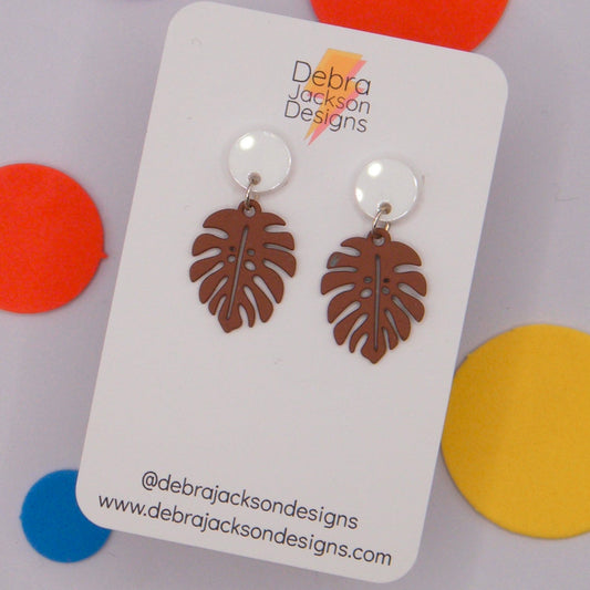 White and brown monstera earrings