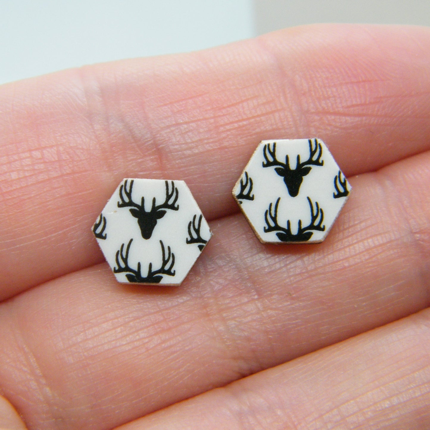 Oh Deer earring