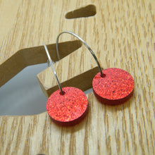 Load image into Gallery viewer, Red glitter hoop earrings