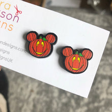 Load image into Gallery viewer, Pumpkin mouse stud earrings