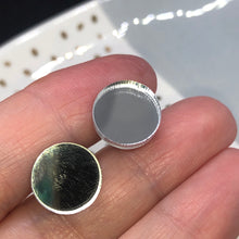 Load image into Gallery viewer, Round stud earring (multiple colours available)