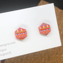 Load image into Gallery viewer, Guacamole stud earrings