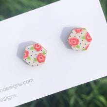 Load image into Gallery viewer, English Garden stud earrings
