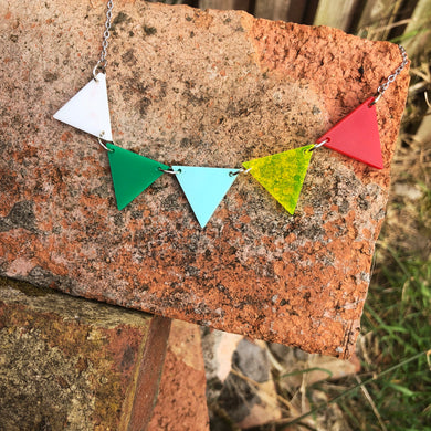 Big bunting necklace